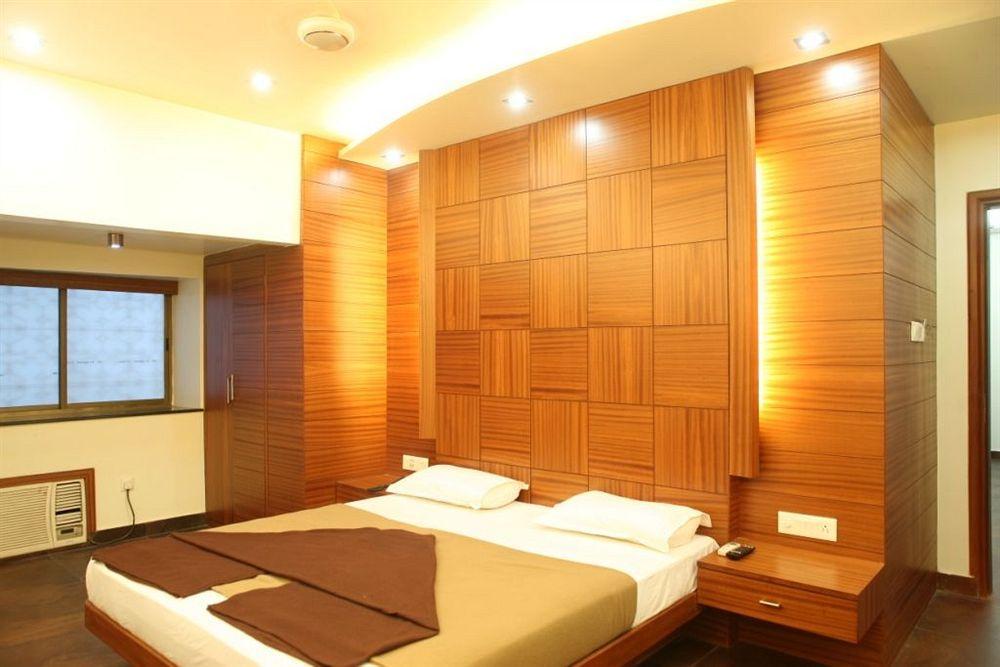 Hotel Trimoorti Calcutta Eksteriør billede