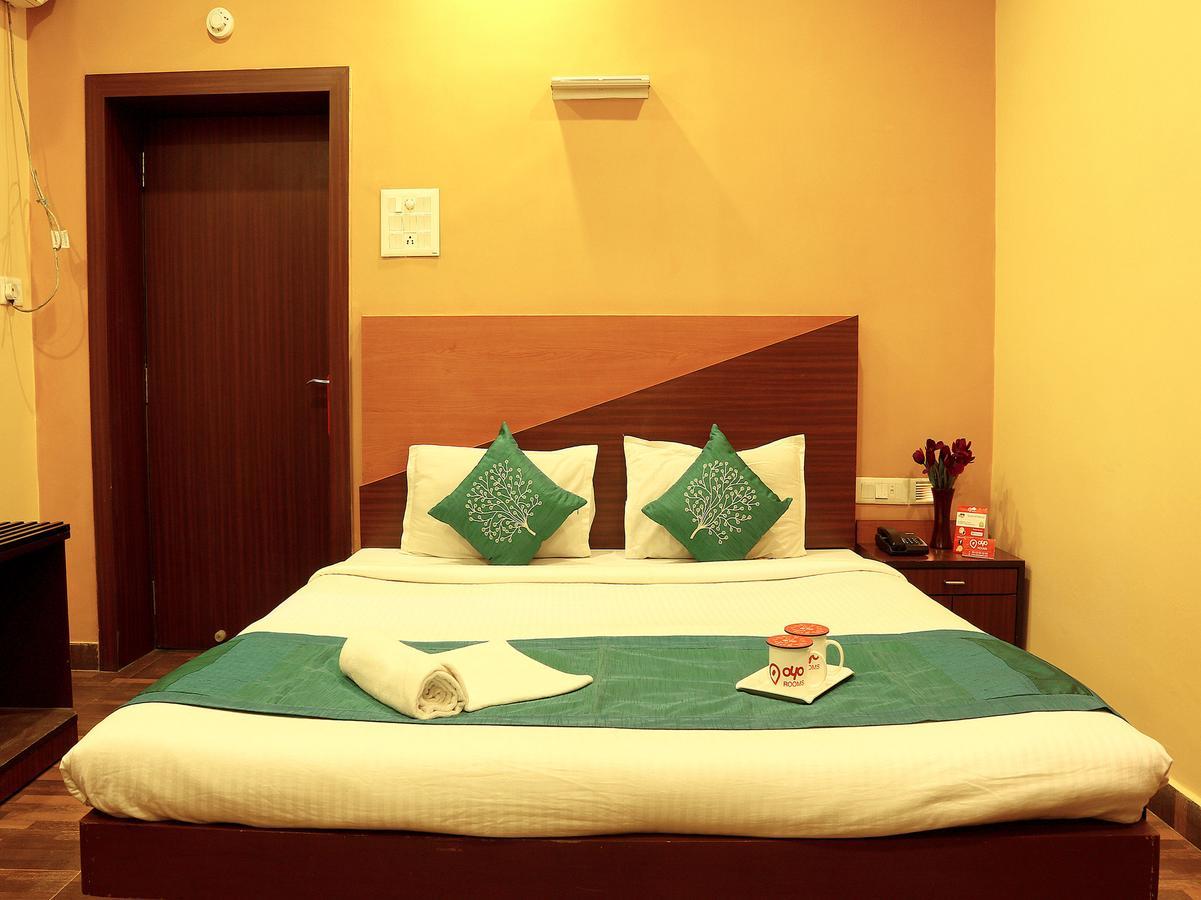Hotel Trimoorti Calcutta Eksteriør billede