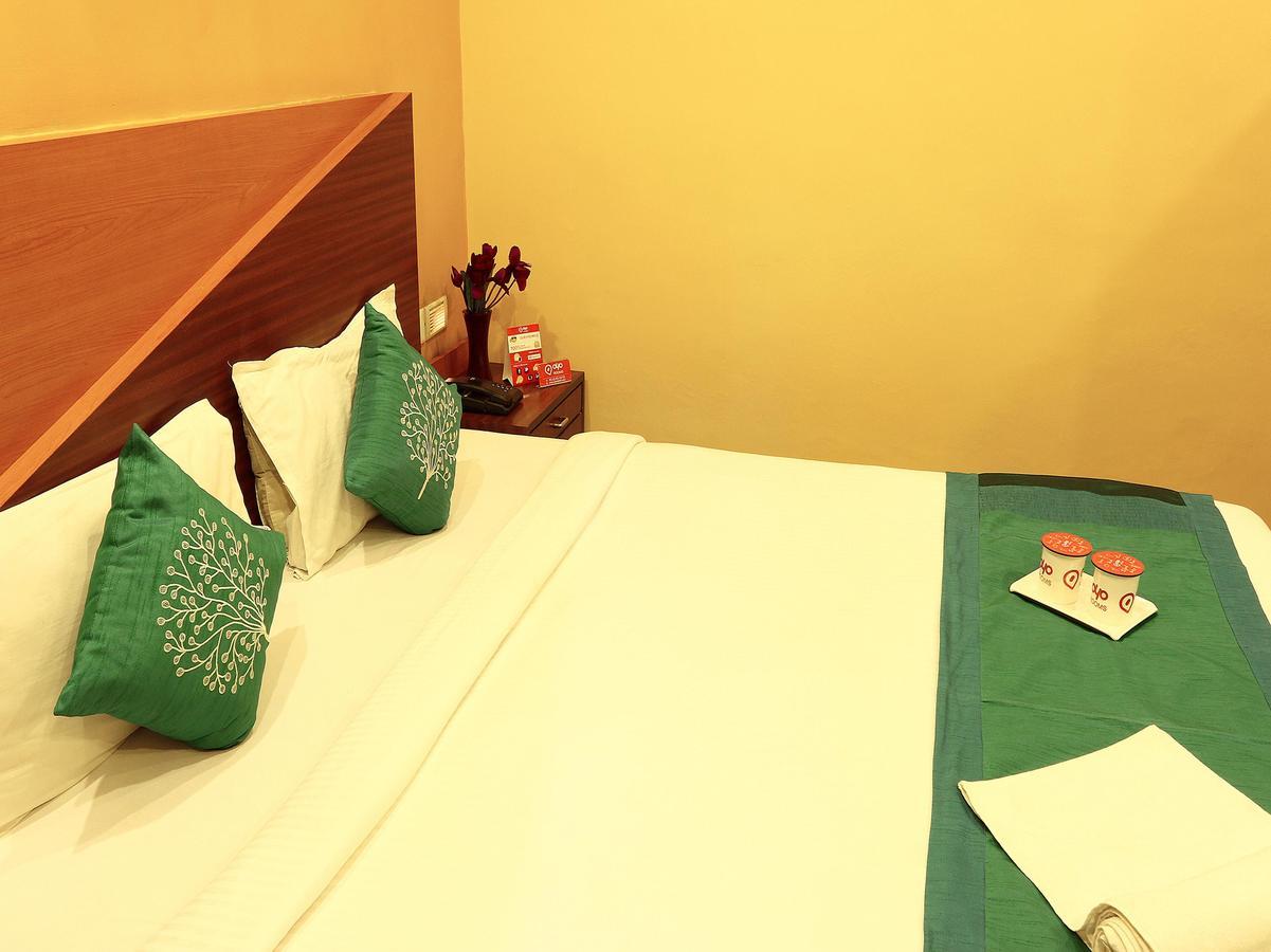 Hotel Trimoorti Calcutta Eksteriør billede